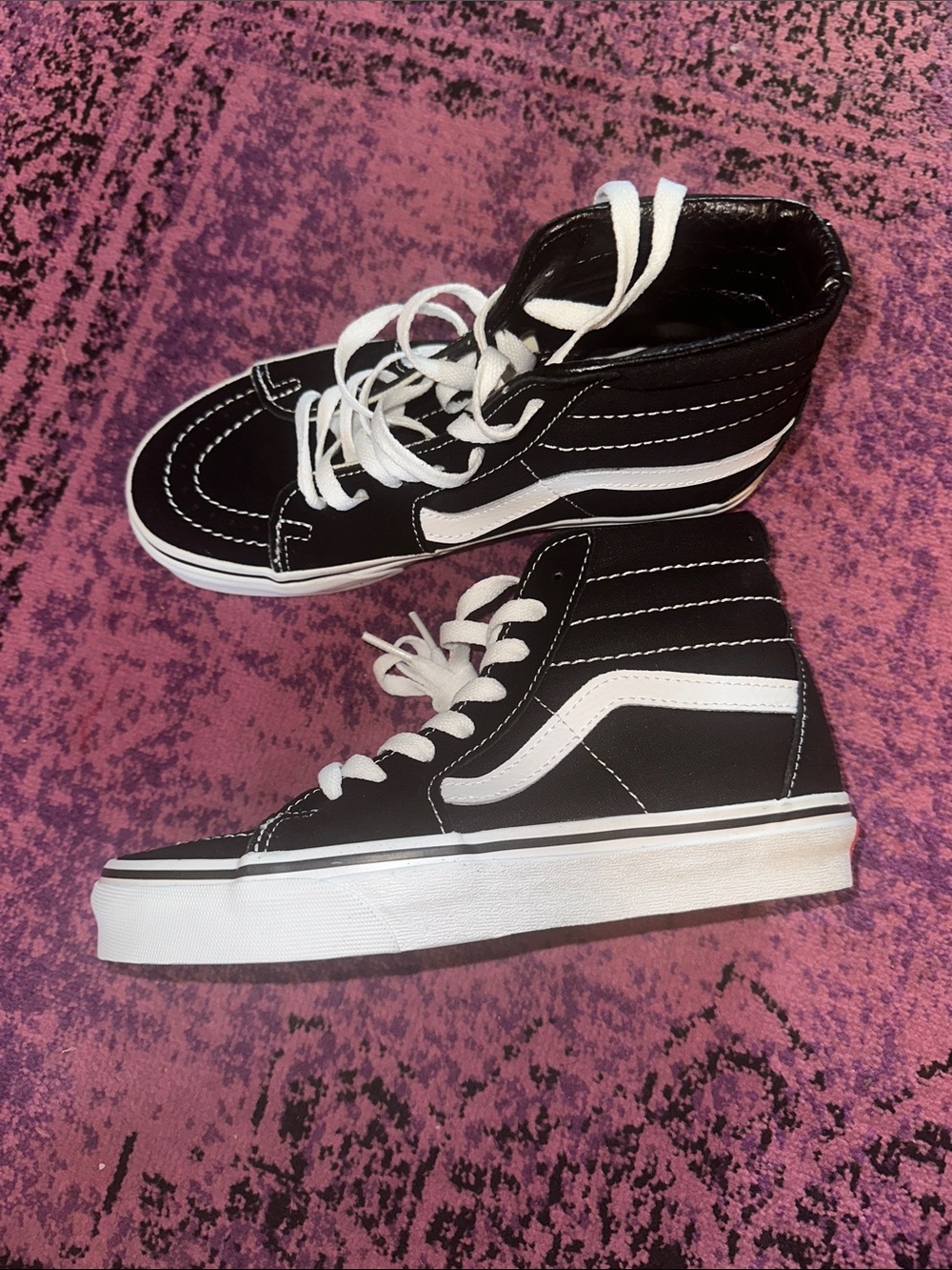 NWOT VANS SK-8 Hi Top Hightops Classic Shoes Athleisure Skater Sneakers 5.5 4 35